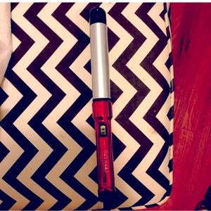 Bed Head Curling wand 1 1/4 inch